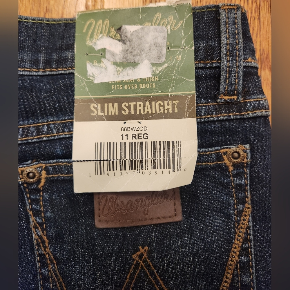 11 Boys Reg Wrangler Retro Slim Straight Jeans *New w/tags - Picture 7 of 7